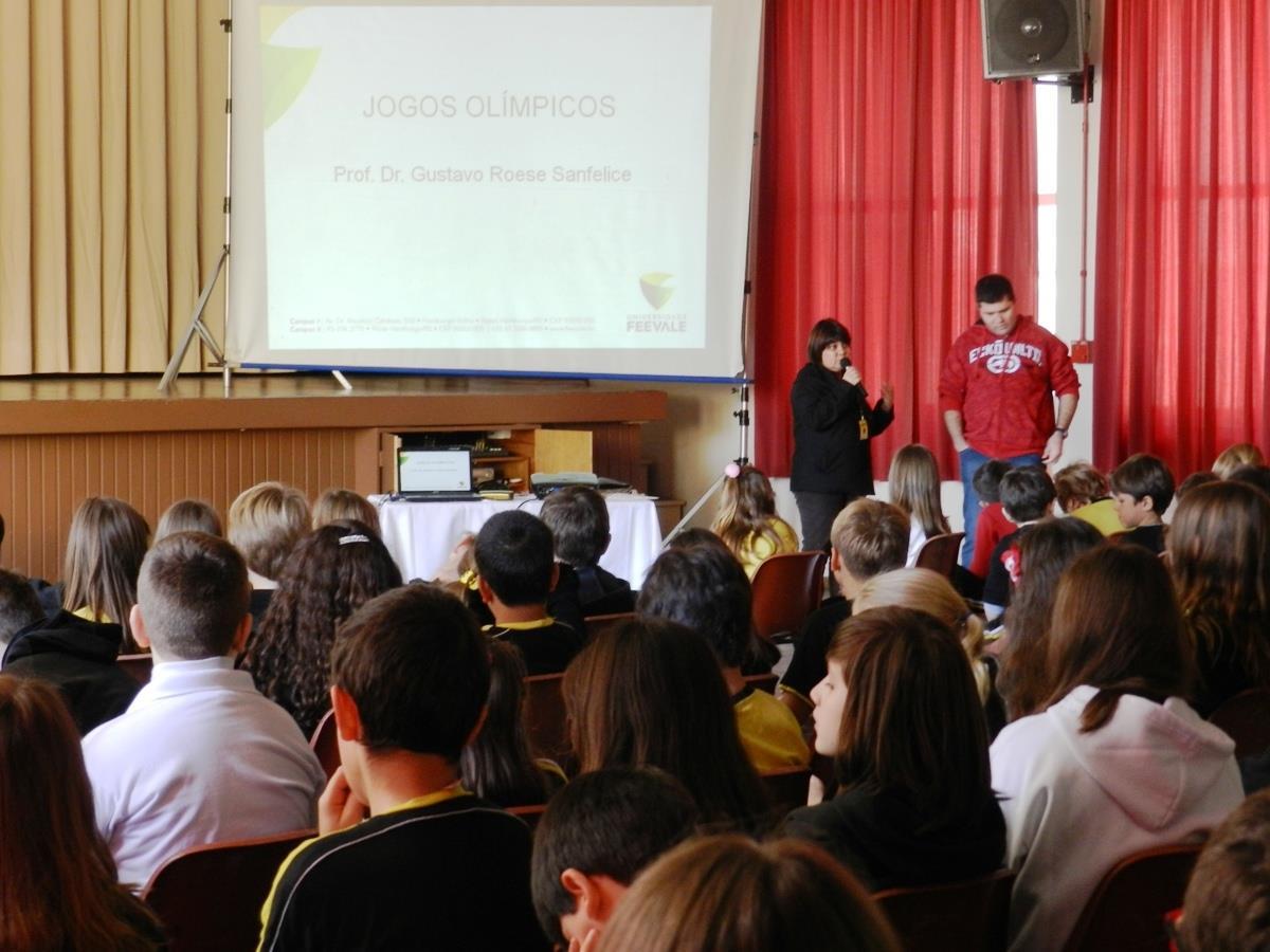 Palestra sobre os Jogos Olímpicos na Unidade Oswaldo Cruz