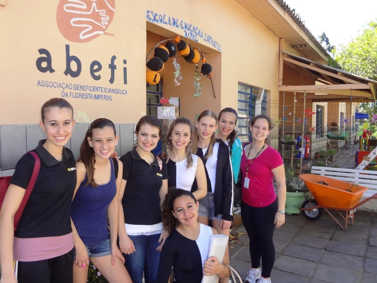 Grupo de Dança da IENH faz apresentação na ABEFI