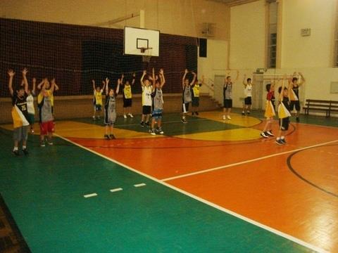 Acampadentro de Basquete na IENH