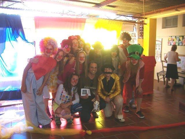 Estudantes da IENH apresentam peça teatral na Escola Municipal Ana Néri 