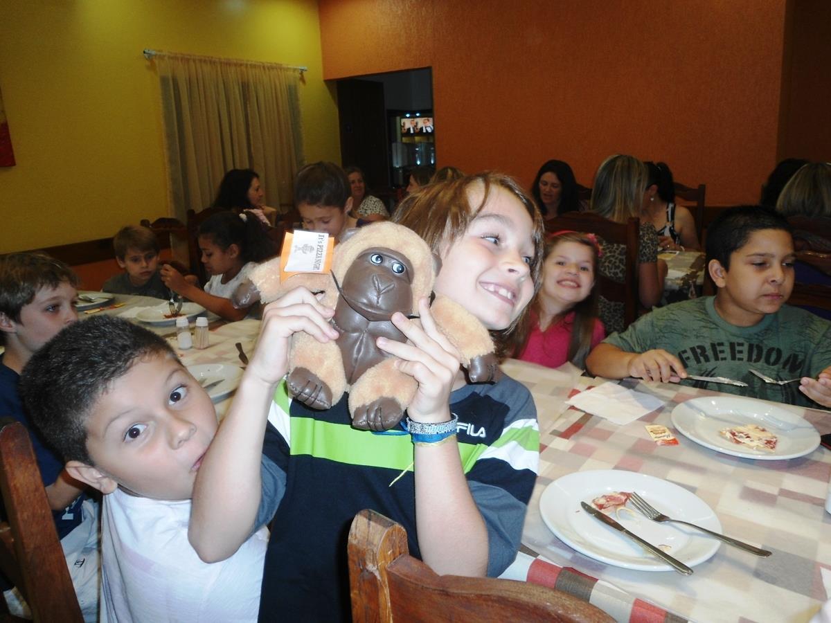 Pizza Night: Inglês e diversão em jantar do 3º ano