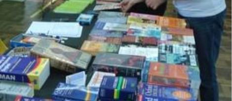 IENH Idiomas realiza feira de livros IENH Idiomas realiza feira de livros