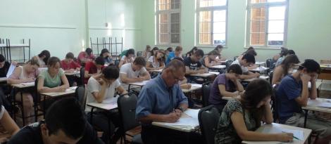 Prova de Bolsas de Estudos para os Cursos Técnicos da IENH Prova de Bolsas de Estudos para os Cursos Técnicos da IENH