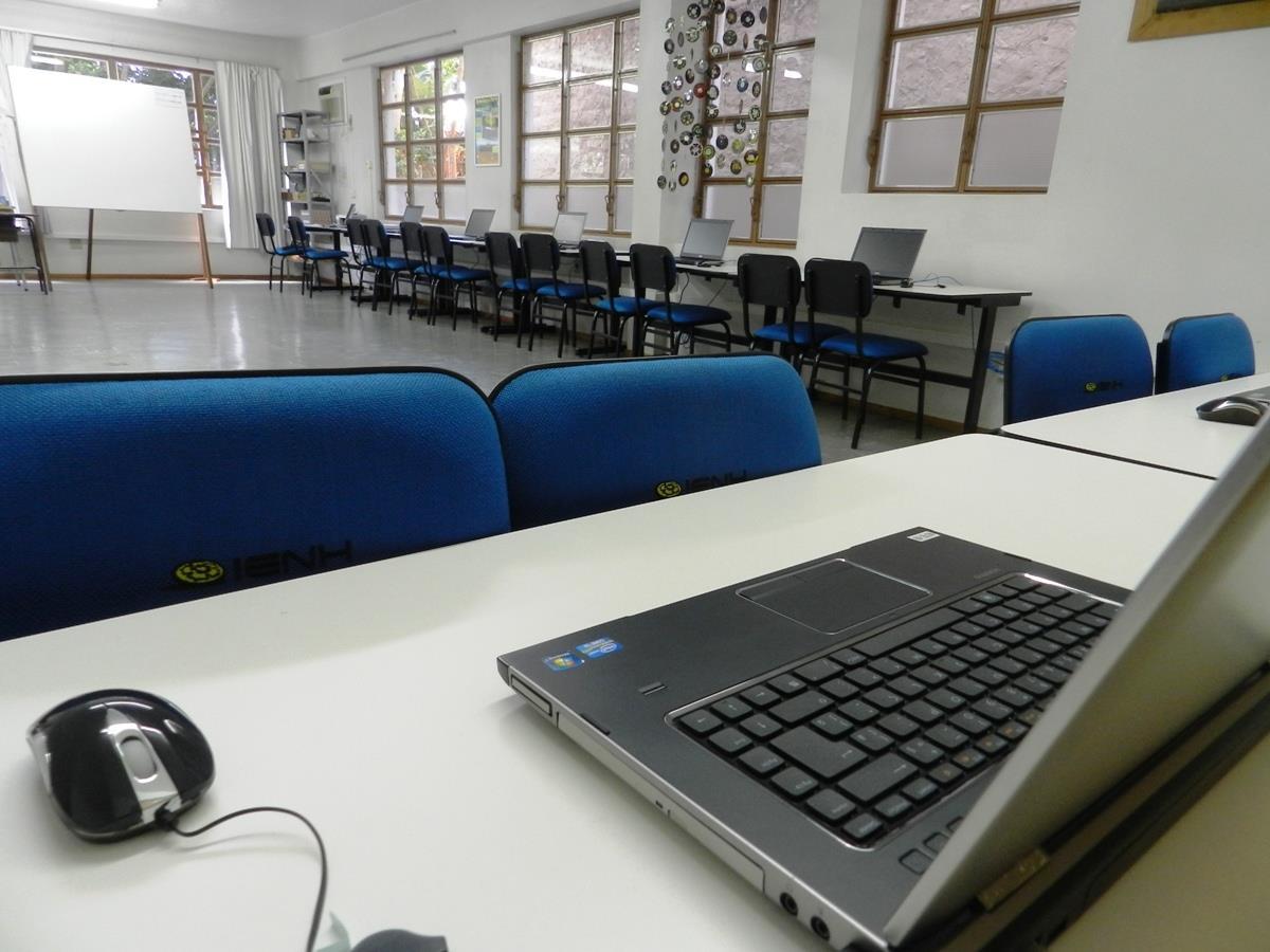 Laboratório de Informática na Unidade Pindorama