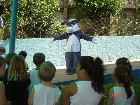 Educação Infantil celebra Páscoa com alegria e caça aos ninhos