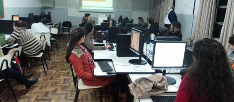 Curso de Qualificação Profissional de Excel Intermediário Curso de Qualificação Profissional de Excel Intermediário