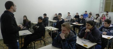 Prova de Seleção para Bolsas de Estudo nos Cursos Técnicos da IENH Prova de Seleção para Bolsas de Estudo nos Cursos Técnicos da IENH