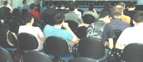 Faculdade IENH sedia palestra sobre Redes WAN