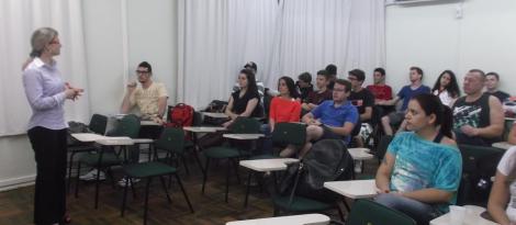 Alunos dos Cursos Técnicos participam de palestra sobre desenvolvimento pessoal e profissional