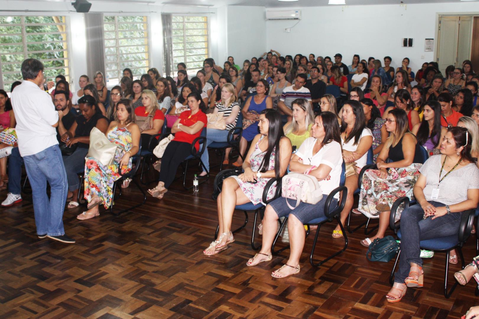 IENH sedia evento para professores de Educação Infantil da Prefeitura de Novo Hamburgo