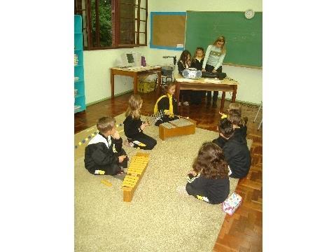 2ªs séries da Unidade Pindorama têm aulas especiais de música