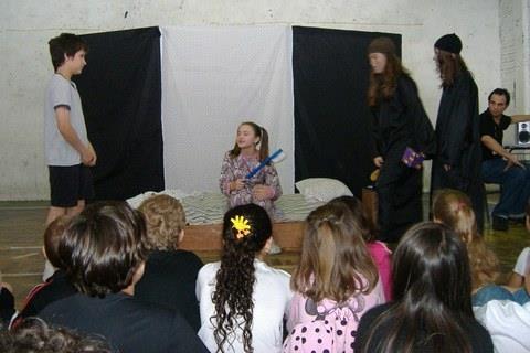 Alunos iniciam projeto Teatro de Criança para Criança