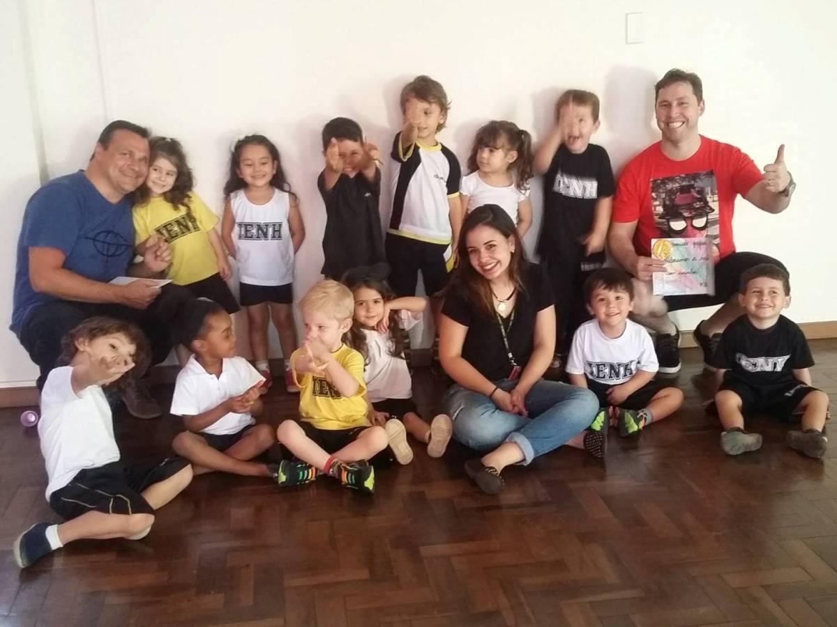 Atividades especiais promovem interação dos alunos com os pais