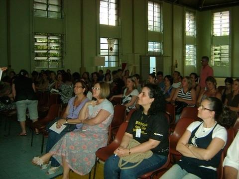 Reunião de professores na Unidade Pindorama
