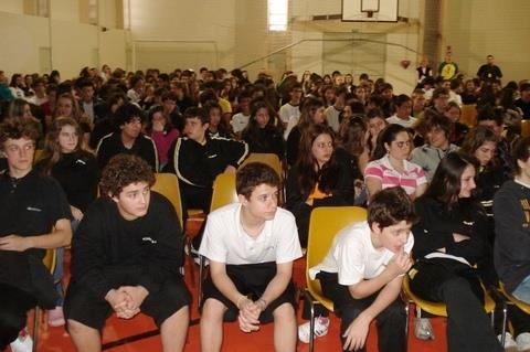 Concurso Literário premia alunos da IENH