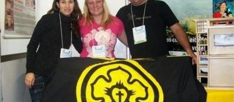 Alunos da IENH na FECITEP Alunos da IENH na FECITEP