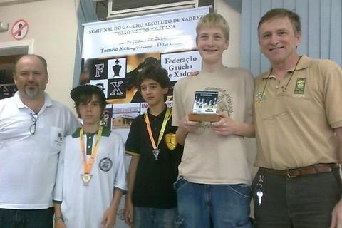 Aluno da IENH é Campeão Gaúcho de Xadrez