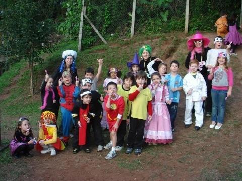 1ªs séries do Currículo Bilíngüe do Oswaldo Cruz comemoram 100 dias de aula