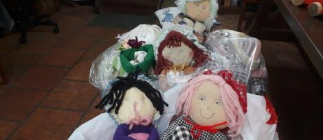 Oficina do Brinquedo da IENH produz mais de 300 brinquedos para doação Oficina do Brinquedo da IENH produz mais de 300 brinquedos para doação