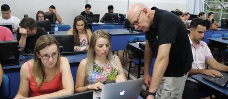 Seguem as aulas dos Intensivos de Verão na Faculdade IENH