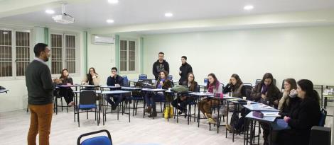 Visita Técnica à Funerária Krause na disciplina intensiva do Curso de Psicologia